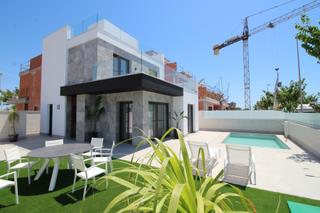 Maison à Pilar de la Horadada Ciudad. Naranja spain te presenta villas de obra nueva en pilar de la ho