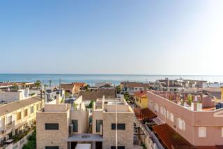 Etagenwohnung in Los Europeos. Apartamento en la mata, situado a 300m de la playa de la mata. l