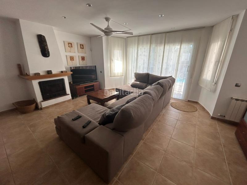 Foto daffe625-0304-474c-b991-fafd9665531a. Chalet avec cheminée chauffage parking piscine dans Sant Vicenç de Montalt