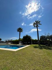 Location Appartement à Passeig del marquès de casa riera 26. Apartament per gaudir del mar i la platja
