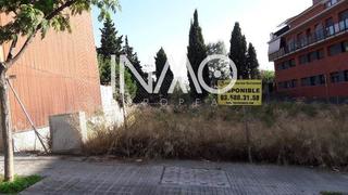 Finca rústica a La Serreta. Solar urbano edificable en venta en rubí, zona mossos