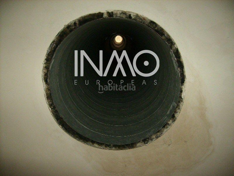 Foto d3dd6766-4280-4c8e-99ef-e35134898252. Local commercial dans Centre Rubí