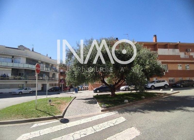 Foto beb7a04a-c156-40f9-82c6-56763d69475a. Local comercial a La Serreta Rubí