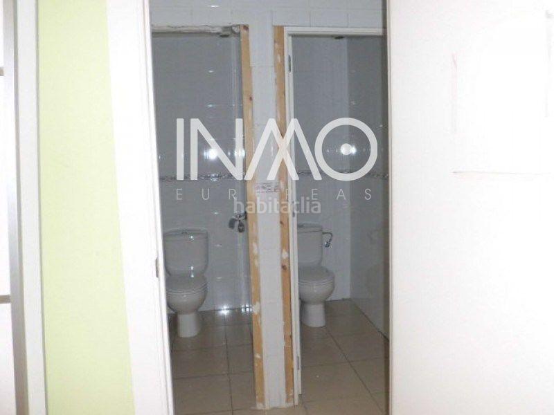Foto b0e444f0-2cc3-4055-a013-25a9fe6d9ad1. Alquiler local comercial alquiler comercial en el centro en Rubí