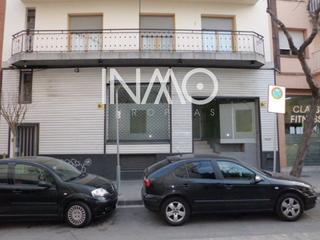 Lloguer Local Comercial  Cervantes. Alquiler comercial en el centro rubí