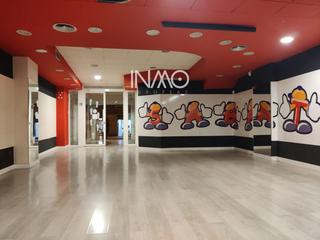 Lloguer Local Comercial  Mare de deu de fatima. Local comercial en alquiler en rubí y con 120 m2.