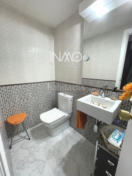 Foto f72788f0-fe89-4ca0-8b4f-a03a47a4e316. Casa adossada amb calefacció aparcament a Ca n´Oriol Rubí