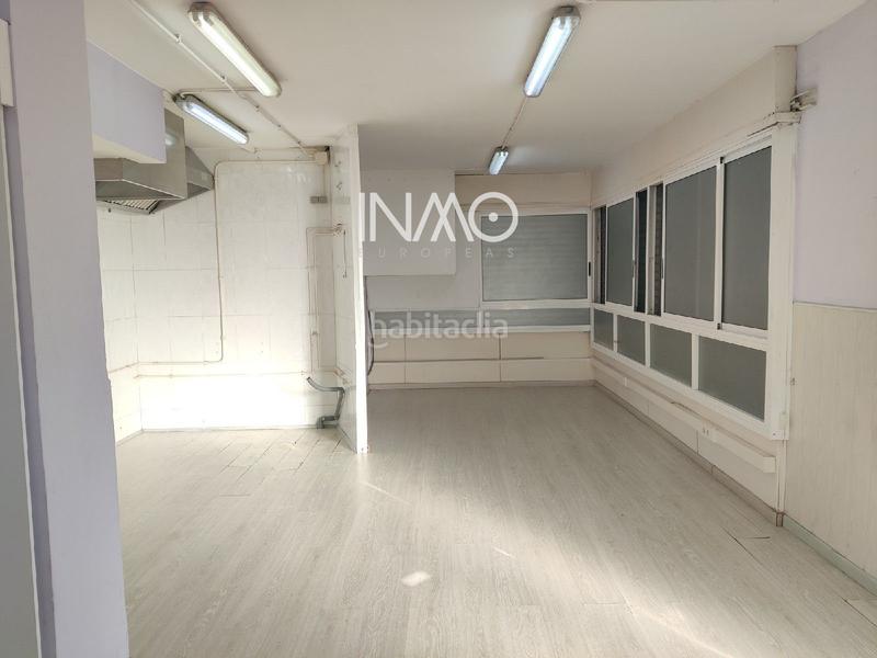 Foto 1b539813-e8f7-4e12-a979-7597f53bfe79. Alquiler local comercial  en alquiler , av estatut. en Rubí