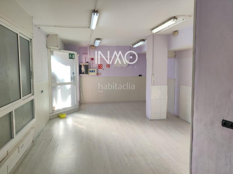 Foto 2bf4b2c8-c11c-458d-b6b9-cb5276a6f9f7. Alquiler local comercial  en alquiler , av estatut. en Rubí