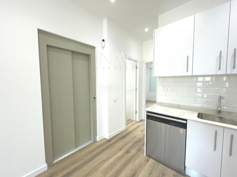 Foto 80da8a5f-79a7-4d34-a342-a009d24558eb. Piso  de obra nueva en pleno corazón ! en Centre Rubí