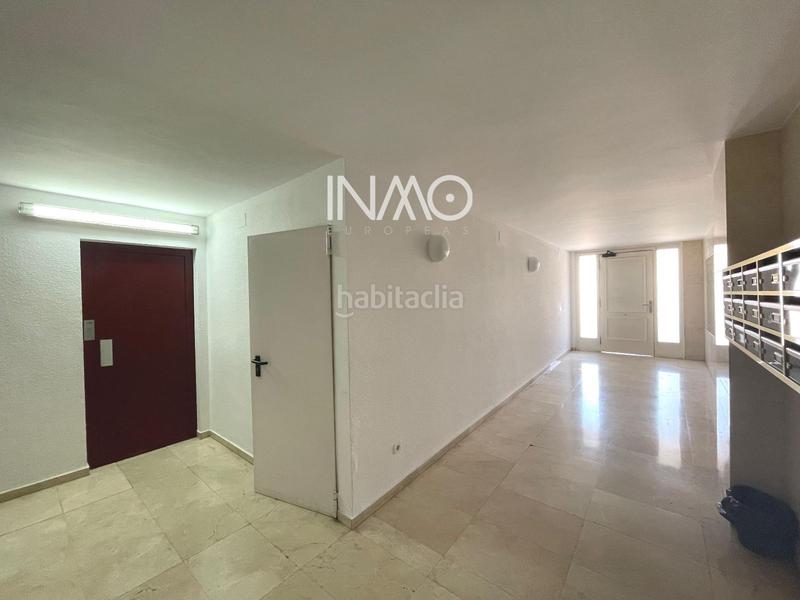 Foto a6581941-b29a-4b2b-afb6-d050dbc15e6a. Pis amb calefacció aparcament a Centre Rubí
