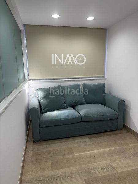 Foto 097a6d29-bf79-4247-abe9-9adaa8ad17d6. Alquiler oficina  en alquiler, en Mercat Rubí