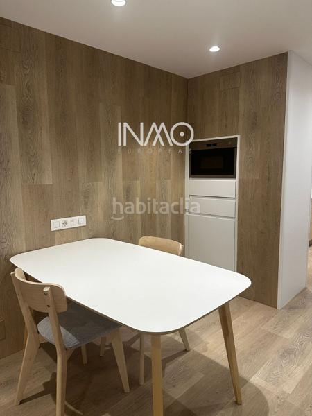 Foto 758d4c07-ff28-4631-b14f-70bf5f872b47. Alquiler oficina  en alquiler, en Mercat Rubí