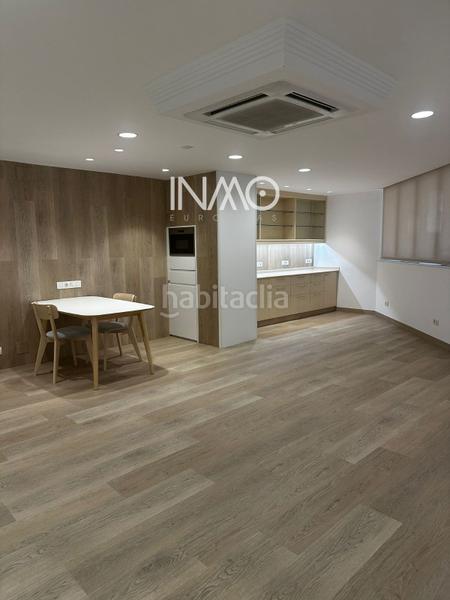 Foto 1a551524-5c35-4fcd-a98c-a9dd451f67a3. Rent office space with heating in Mercat Rubí