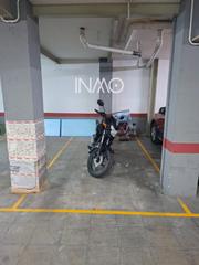 Aparcament cotxe a Centre. Plaza de parking en venta en rubí