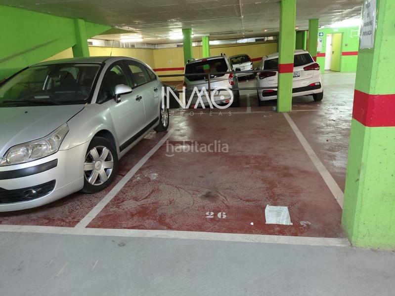 Foto c632f42b-dd59-499a-9abe-39b359ce54f9. Alquiler parking coche plazas de parking en alquiler , plana de can bertran 58 en Rubí