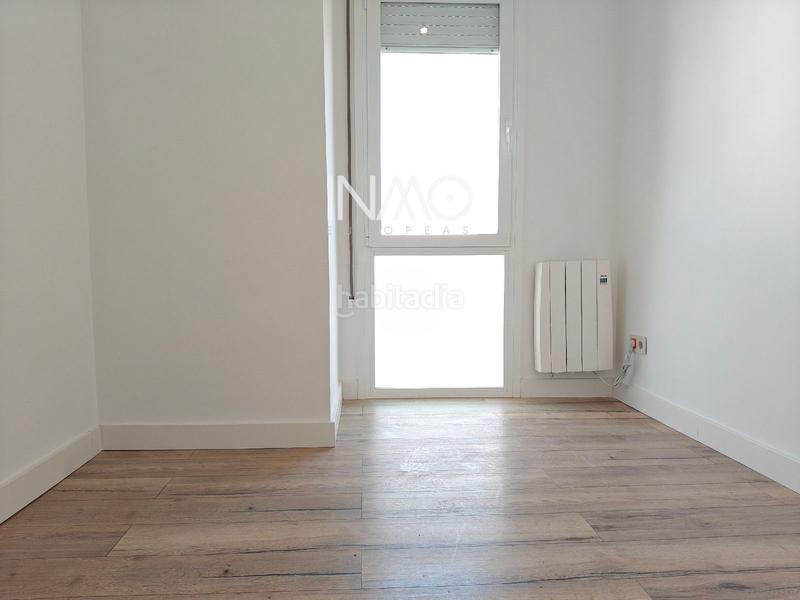 Foto 7d80501f-6ce3-4c33-b9d3-11b38197cd58. Rent flat with heating in Les Torres Rubí
