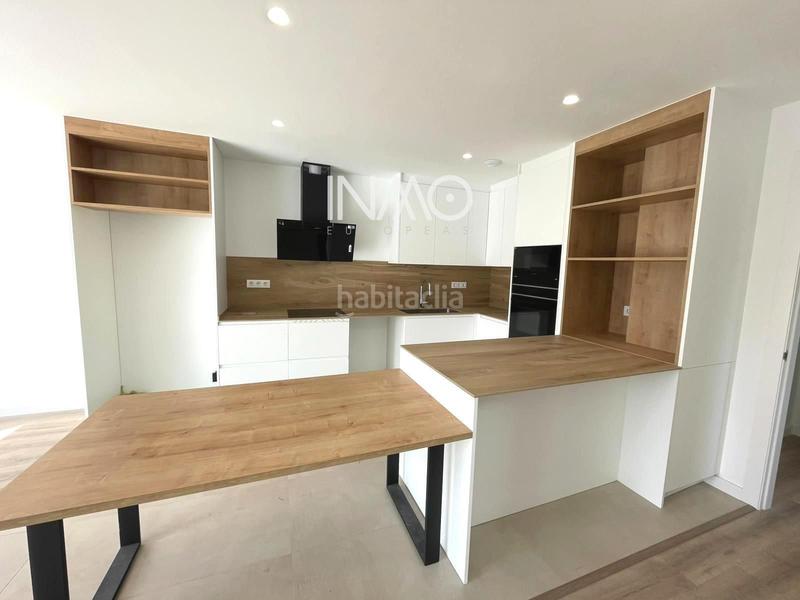 Foto 2dbb73dd-8dc1-4df2-886e-48cf113c5409. Casa amb calefacció aparcament piscina a Els Avets-Can Serrafossà-Ximelis Rubí