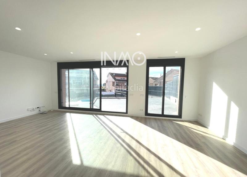 Foto 7c51b3c2-bdb5-4e0c-acfa-13d839fc0584. Casa amb calefacció aparcament piscina a Els Avets-Can Serrafossà-Ximelis Rubí