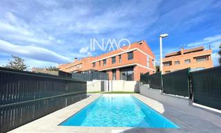 Haus in Els Avets-Can Serrafossà-Ximelis. Casa a estrenar de obra nueva en can serrafossá, rubí!