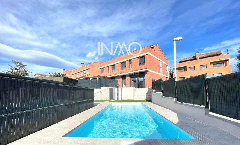 Foto a6569e74-8b18-40bb-91e1-eb4bf2ffd01d. Casa amb calefacció aparcament piscina a Els Avets-Can Serrafossà-Ximelis Rubí