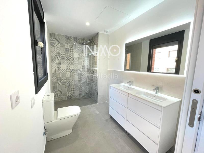 Foto a8b71882-c4cf-4fb4-977d-2349179223c0. Casa amb calefacció aparcament piscina a Els Avets-Can Serrafossà-Ximelis Rubí