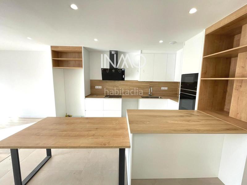 Foto ce79051f-e65d-4bd9-8ca0-00525c108606. Casa amb calefacció aparcament piscina a Els Avets-Can Serrafossà-Ximelis Rubí