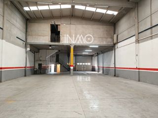 Location Bâtiment à usage industriel  De la riera 159. Nave industrial con oficinas en palleja