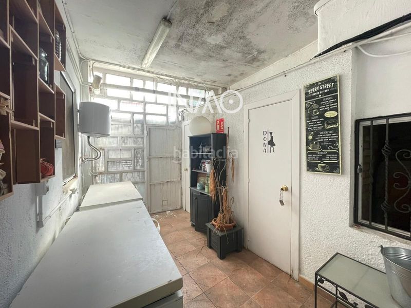 Foto a1fa0420-fc4f-4c2e-8aaf-baa2f2a20f17. Local comercial a Centre Rubí