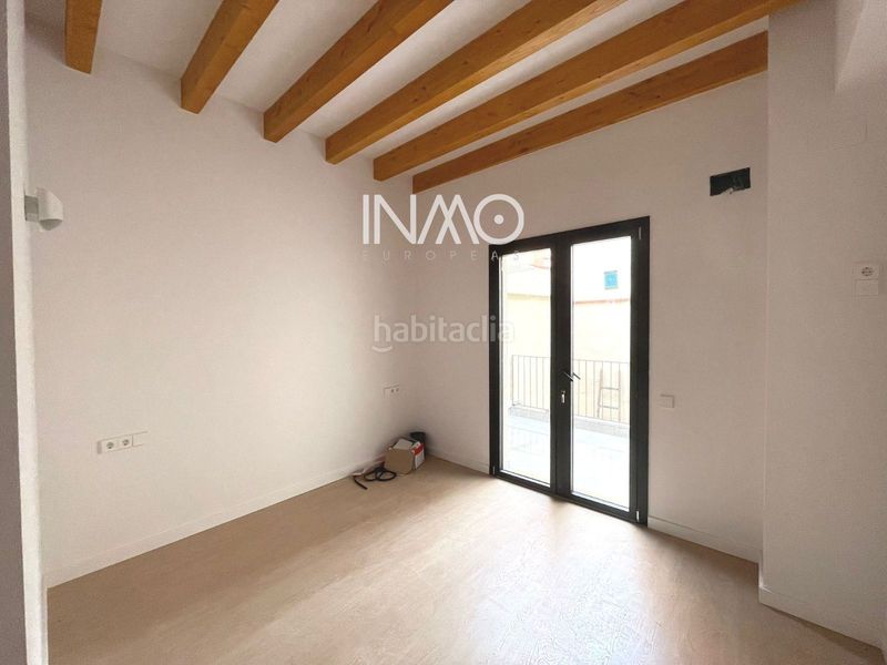 Foto e64d8b6f-82e7-46ce-acef-1c26e60abfd3. Casa adossada a Centre Rubí