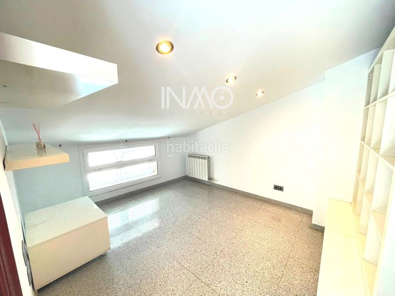Foto 6dd1aa93-a5f1-47aa-be14-354223ea3365. Dúplex  en venta en pleno centro ! en Centre Rubí
