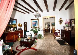 Semi detached house in Alaró. Casa de pueblo con carácter en alaró