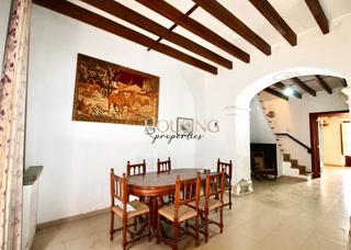 Casa adosada en Llucmajor Interior. Amplia casa a reformar en llucmajor pueblo