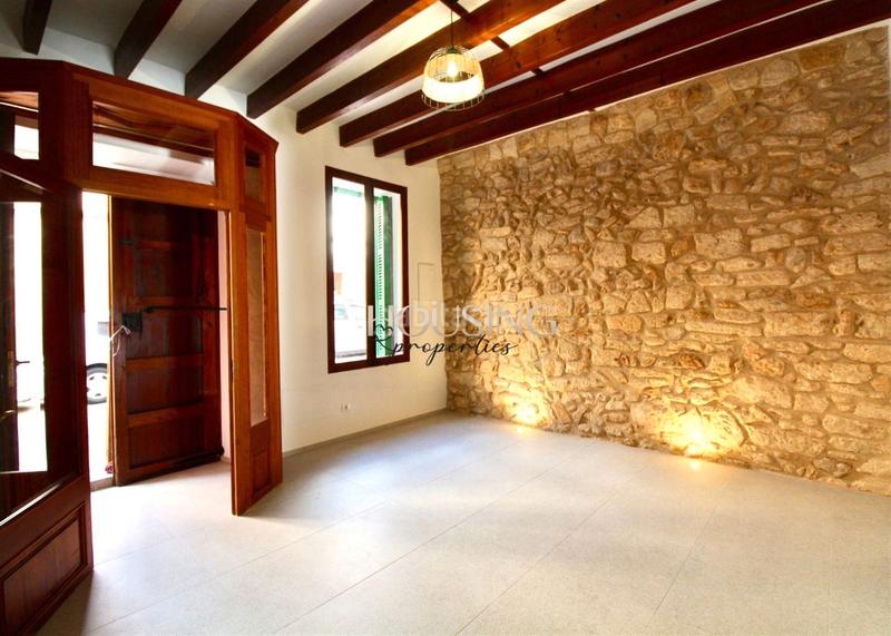 Foto a3d3ae24-6794-48dc-8350-10a3377adc91. Casa adossada amb xemeneia piscina a Llucmajor interior Llucmajor