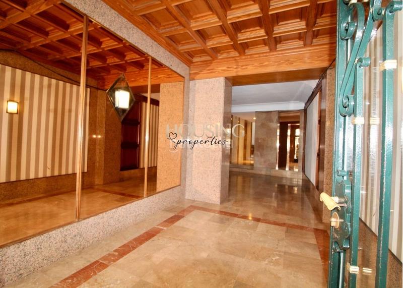 Foto be112adb-b685-4f0b-ba11-e6a3d57b40b7. Location appartement avec parking dans Plaça dels Patins Palma de Mallorca