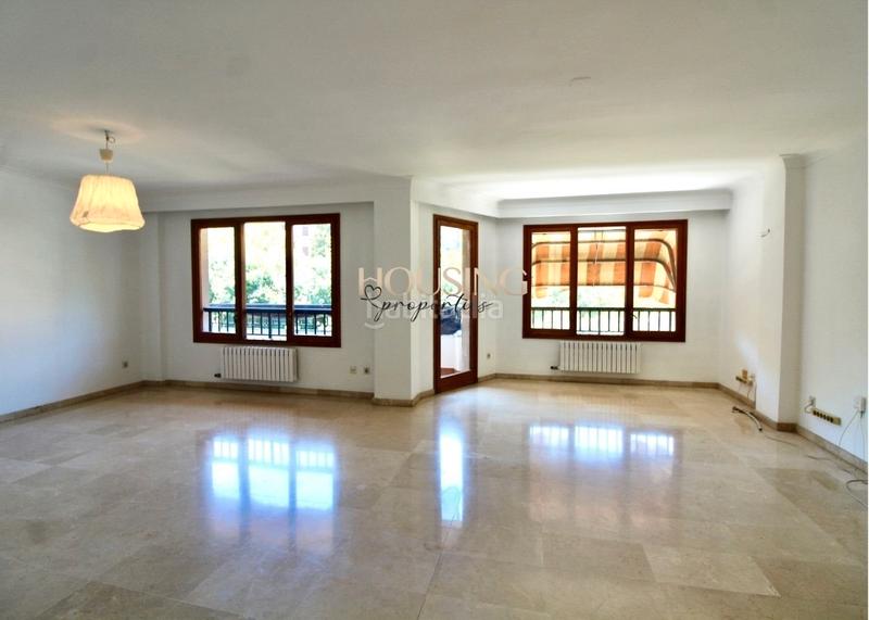 Foto ae73651f-3a4f-47f1-860d-a18292a4c510. Rent flat with parking in Plaça dels Patins Palma de Mallorca