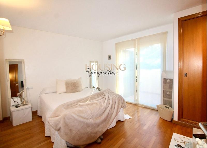 Foto 8bffe5f2-8801-453e-b9a6-9fabf0327796. Casa a schiera con parcheggio piscina in Son Xigala Palma de Mallorca