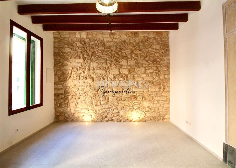 Foto aebb6632-9289-40a6-a2f8-02c279c122ad. Maison jumelée avec cheminée parking piscine dans Llucmajor interior Llucmajor