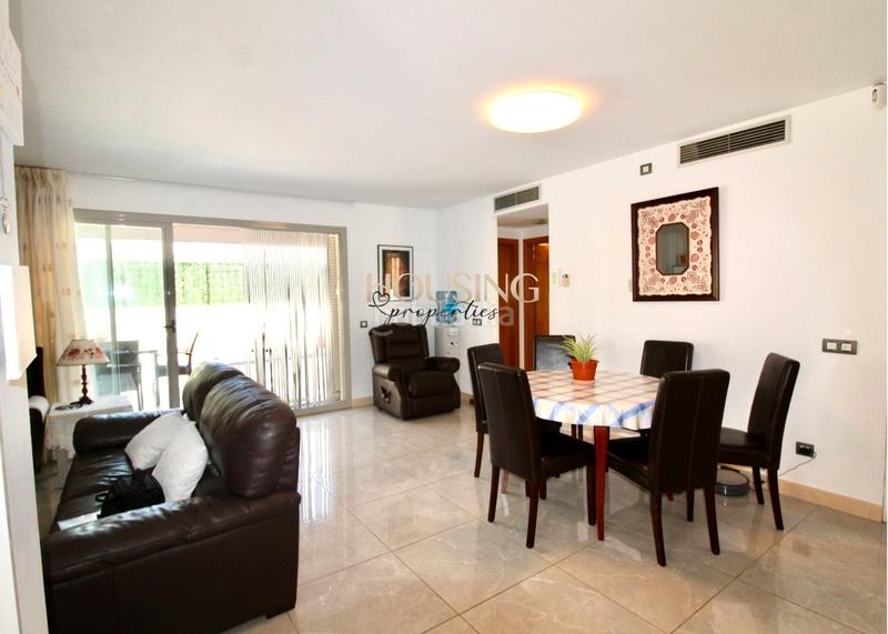 Foto 10385481-2f88-4ca2-857a-e7d3921c12f7. Casa a schiera con parcheggio piscina in Les Maravelles Palma de Mallorca