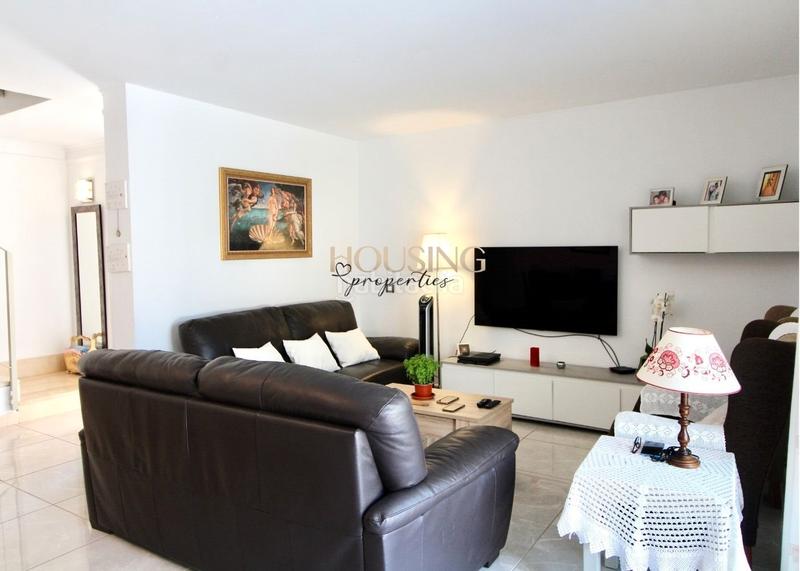 Foto 58bf4f51-8117-44e8-9c8b-d36ba1a8d267. Casa a schiera con parcheggio piscina in Les Maravelles Palma de Mallorca