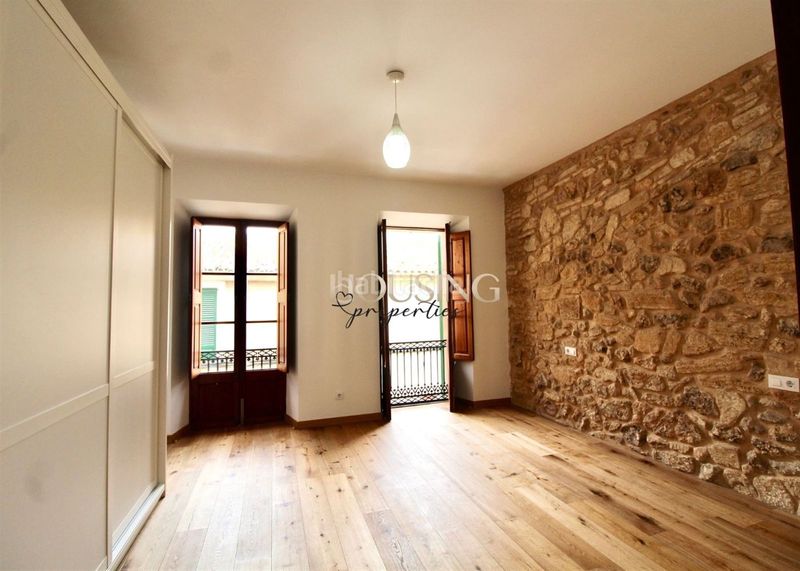 Foto 05247569-d01b-4e0c-90f6-78a2e768f511. Casa adosada casa con reforma y parking, a estrenar, en el pueblo en Llucmajor