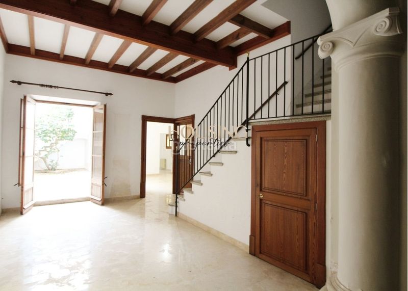 Foto c2ad7e71-9bd6-4722-bf80-fefd0313ad79. Casa adossada amb aparcament a Llucmajor interior Llucmajor