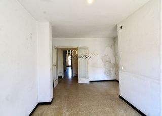 Etagenwohnung in Plaça de Toros. Piso a reformar a pocos metros de la plaza de toros