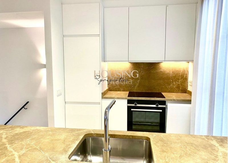 Foto 194d2d24-c772-437d-8037-a8d5d1d10fc7. Àtic amb aparcament a Santa Catalina Palma de Mallorca