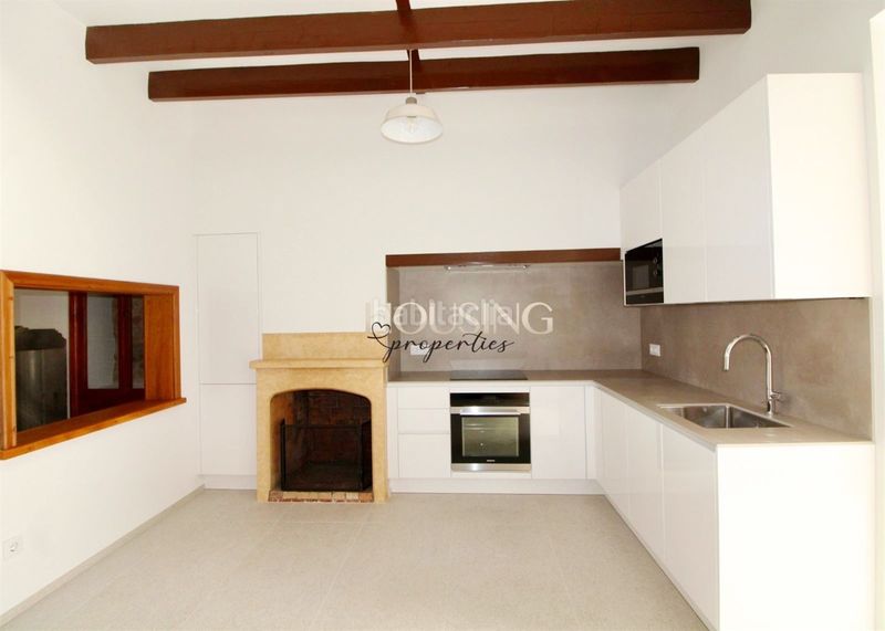 Foto c5cbabd1-9c70-4680-aa88-3e154289bef0. Casa adossada amb xemeneia calefacció aparcament piscina a Llucmajor