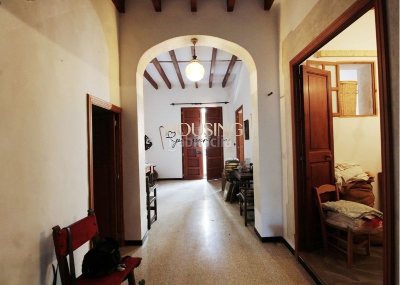 Foto 163d2708-8c67-487a-816c-003f7445e639. Casa adossada amb xemeneia a Llucmajor interior Llucmajor