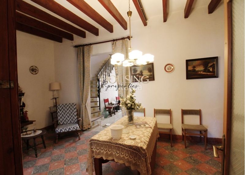 Foto 426422ae-63ab-47d6-a73e-9ac2c1ae6abb. Casa adossada amb xemeneia a Llucmajor interior Llucmajor