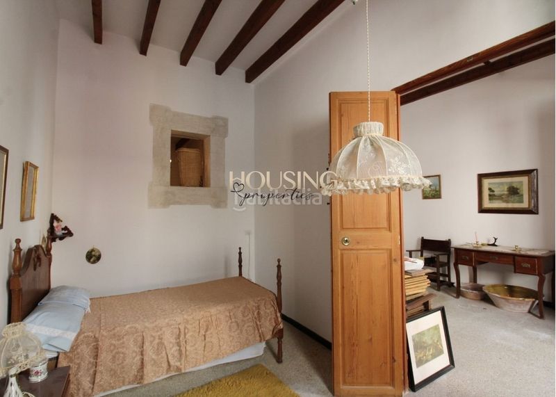 Foto 6070602d-4128-45b1-b811-11edb69bced2. Casa adossada amb xemeneia a Llucmajor interior Llucmajor