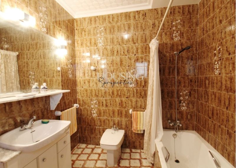 Foto 677dc509-34b0-48dc-b87b-2ccc89a5c2ff. Casa adossada amb xemeneia a Llucmajor interior Llucmajor