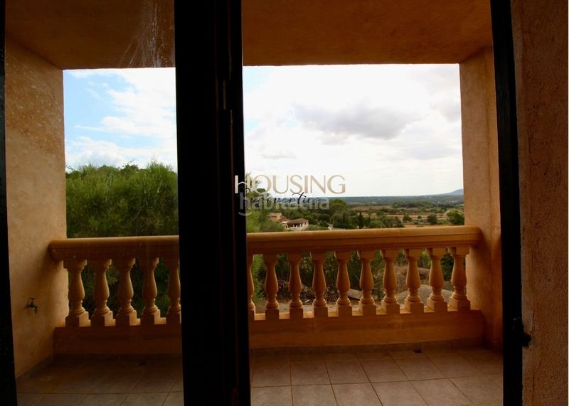 Foto 7004a0a2-9d75-42c1-af8e-7f01ab02591a. Masia amb aparcament a Costitx
